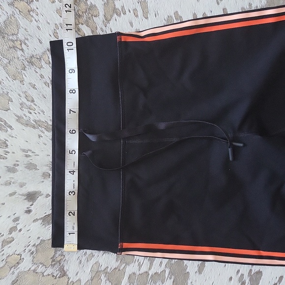 Sarah’s Day x White Fox Active Rally Leggings SzXS Striped - Picture 5 of 10